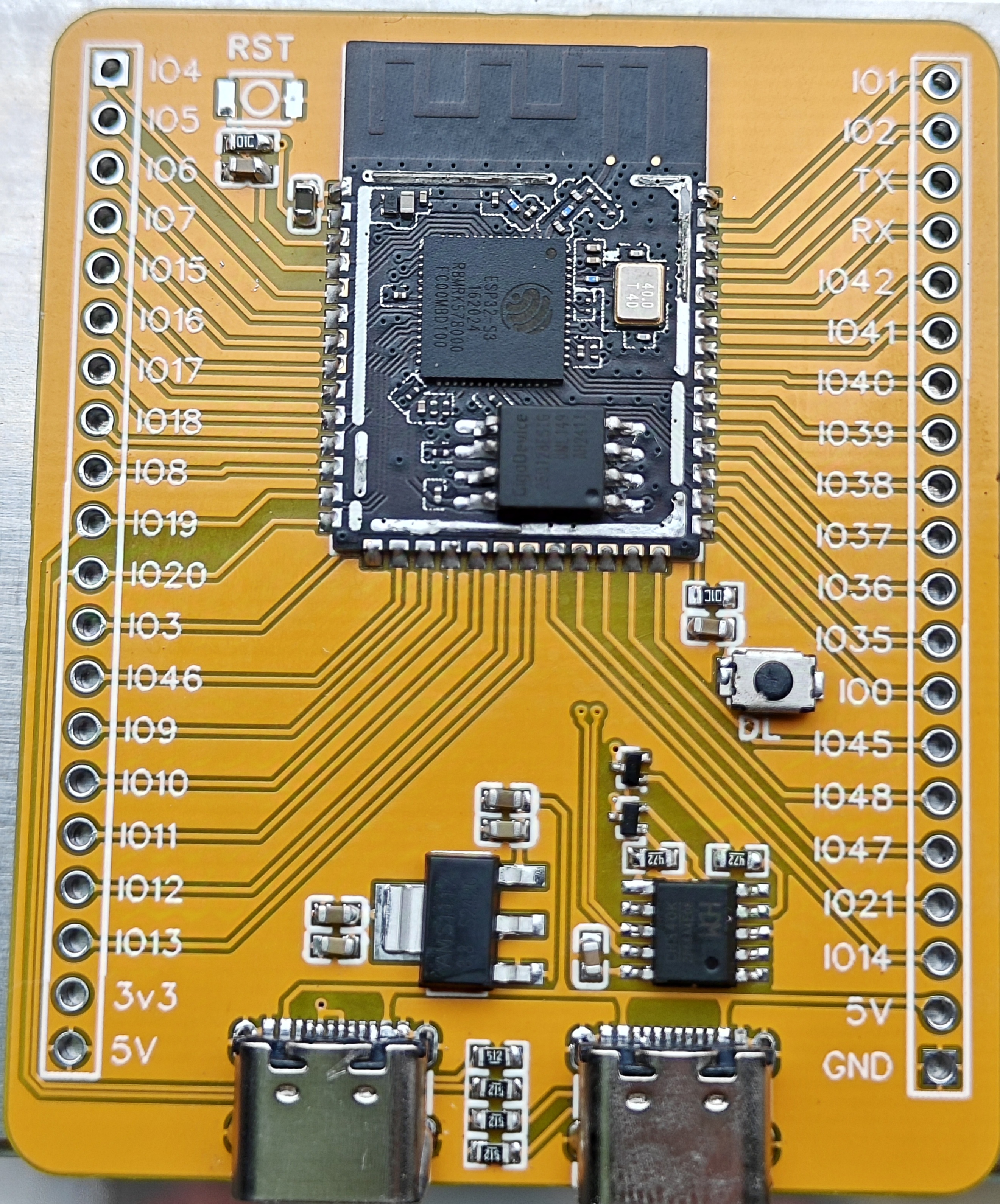 ESP32-S3-Korvo-2